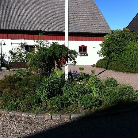 Mattisgarden Bed & Breakfast Ostra Ljungby Exterior photo