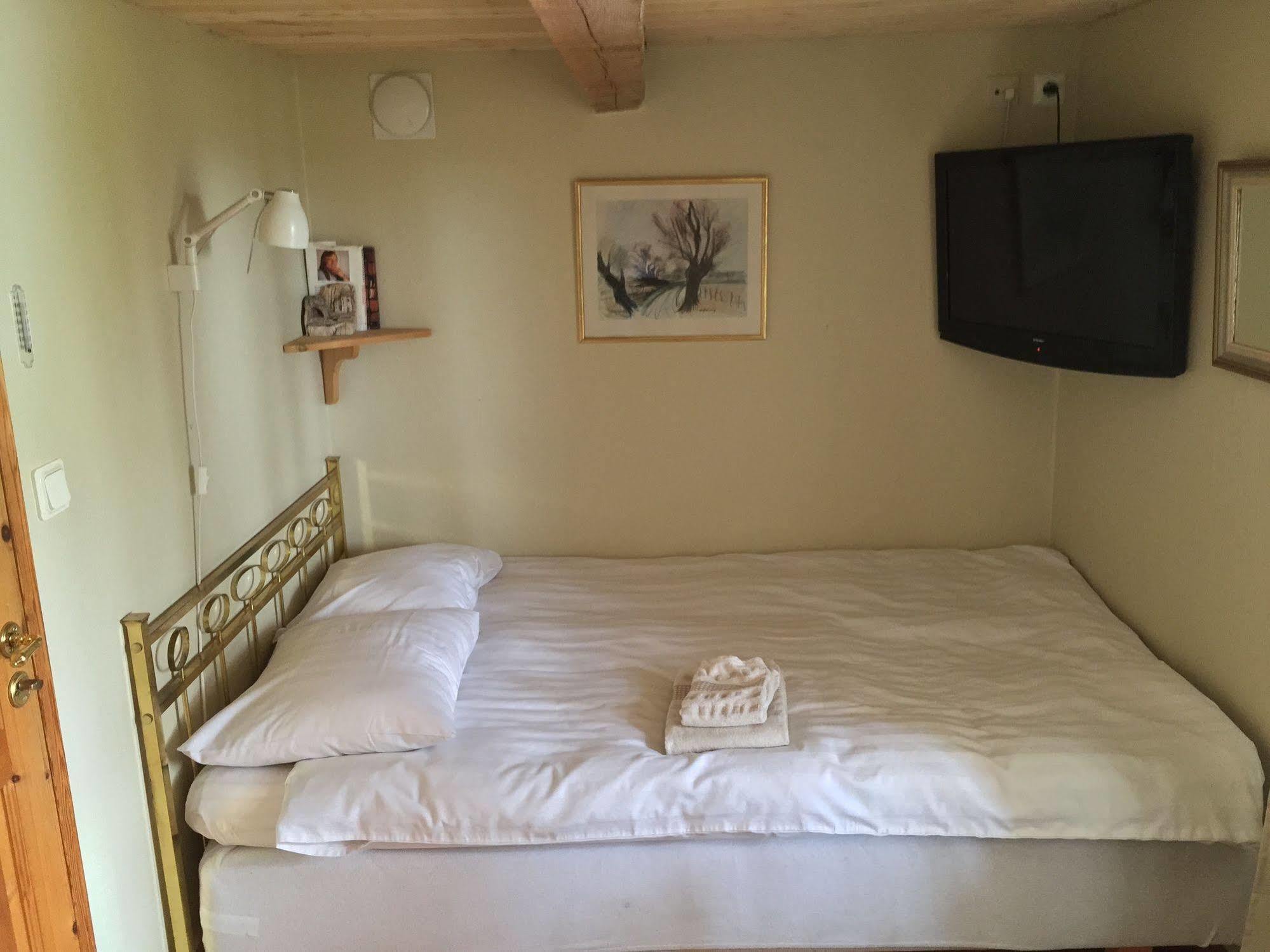 Mattisgarden Bed & Breakfast Ostra Ljungby Exterior photo